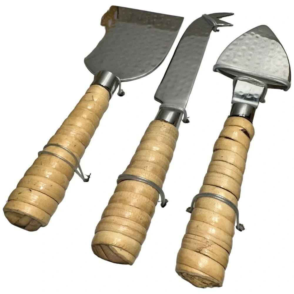 Two’s Company Rattan Wrapped Set of 3 Hammered Steel Cheese Knives BNIB
